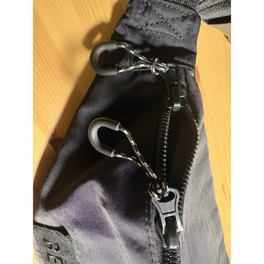 BEIS x Revolve Black Nylon Waist Pack 2 Zipper Pockets Adjustable Strap - Picture 2 of 8